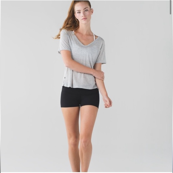 Lululemon Boogie On Shorts Black Size 6 - Picture 1 of 9